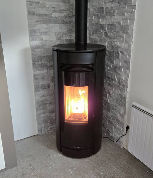 Pose d'un poêle à granules à NEVILLE près de Saint Valéry en Caux